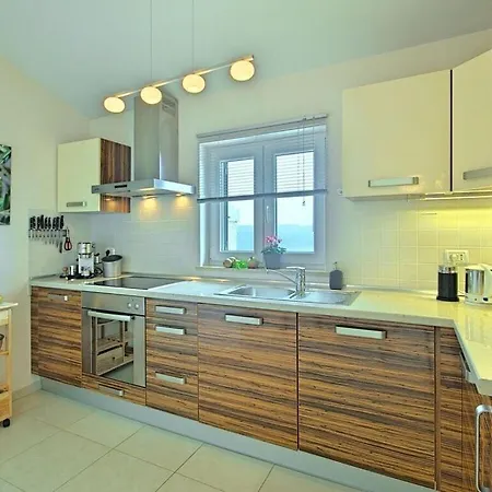 Mali-kosi Comfortable Holiday home Vicani